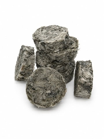 REAL DOG SNACKS Menkių odos diskai 200g REAL DOG SNACKS Menkių odos diskai 200g